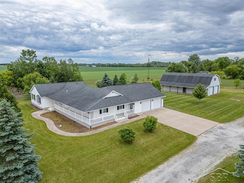 1050 Wetters Road Kawkawlin, MI 48631 - Photo 1 of 80