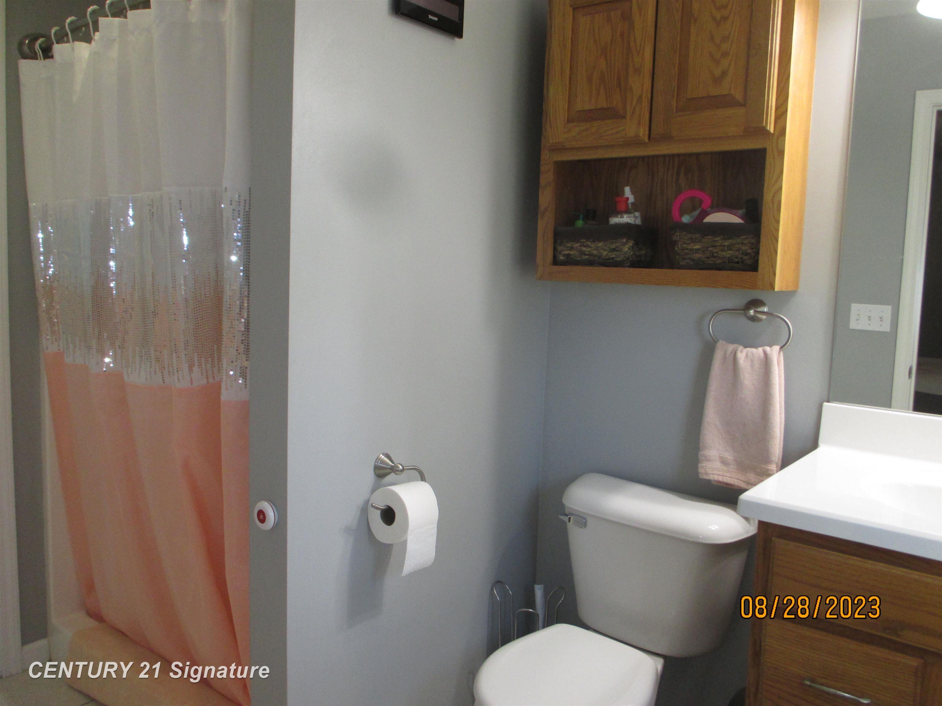 1435 Morrish Road Flint, MI 48532 - Photo 14 of 29