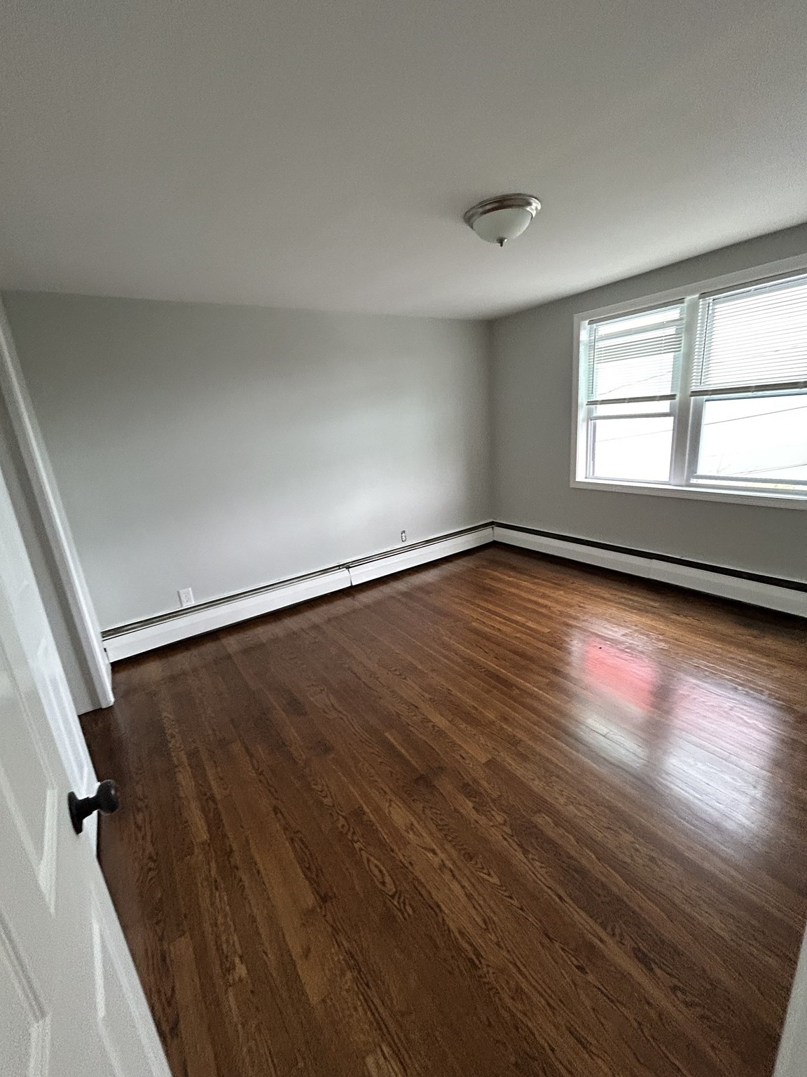 137 Chelsea Street, Unit 2R Everett, MA 02149 - Photo 6 of 12 Gallery Image 6