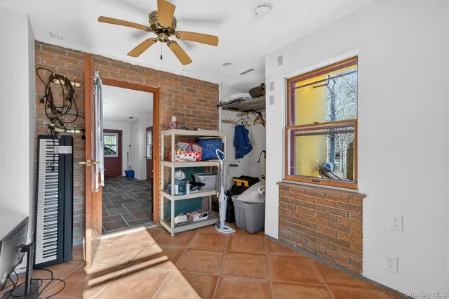a view of a storage & utility room