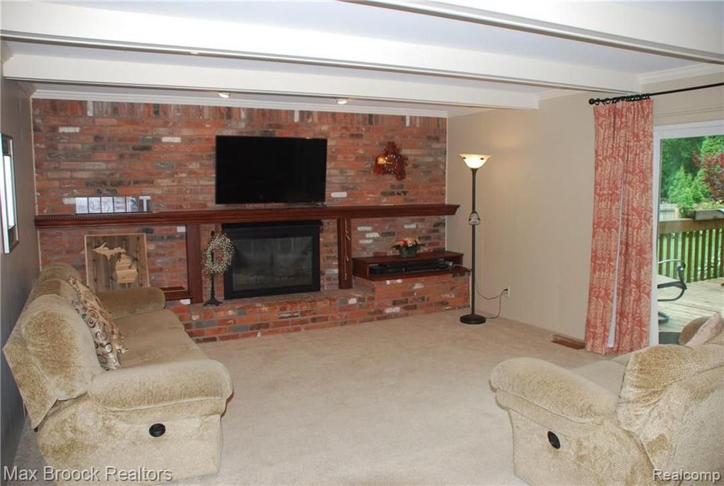 31610 Waltham Road Beverly Hills, MI 48025 - Photo 11 of 13