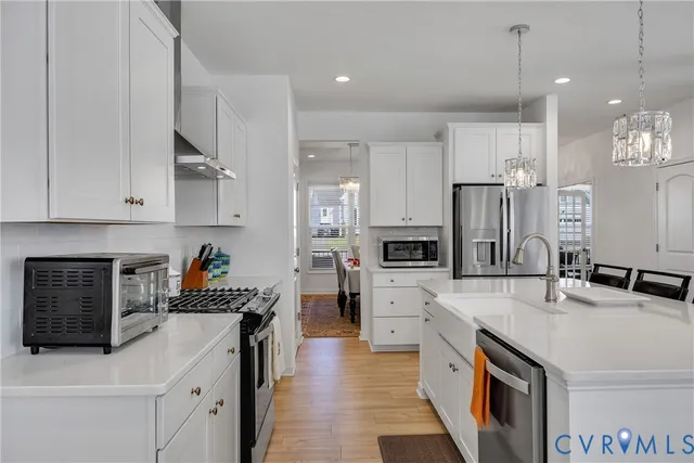 $671,000 | 9400 Kinnerton Drive, Midlothian, VA 23112