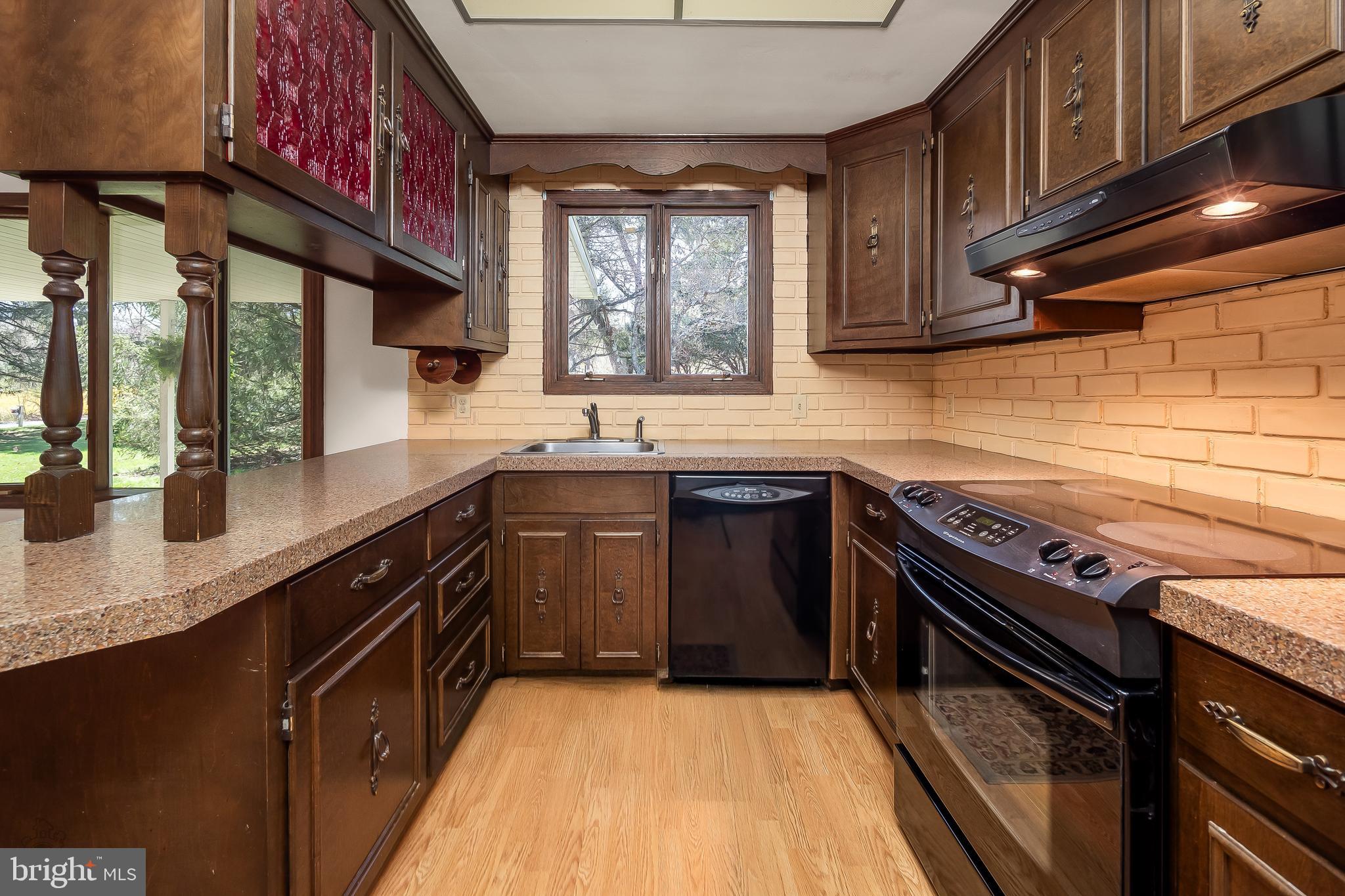1868 Dartford Road Bethlehem, PA 18015 - Photo 12 of 35 Gallery Image 12