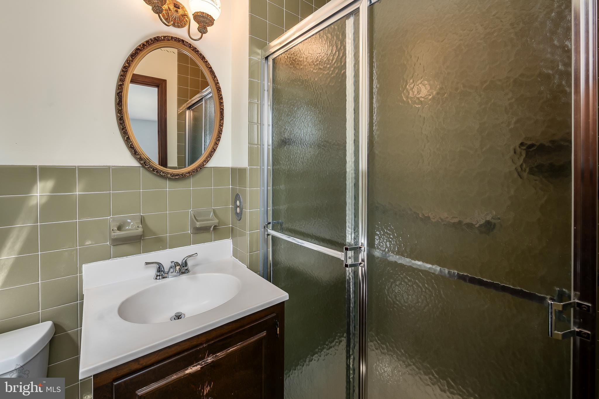 1868 Dartford Road Bethlehem, PA 18015 - Photo 24 of 35 Gallery Image 24