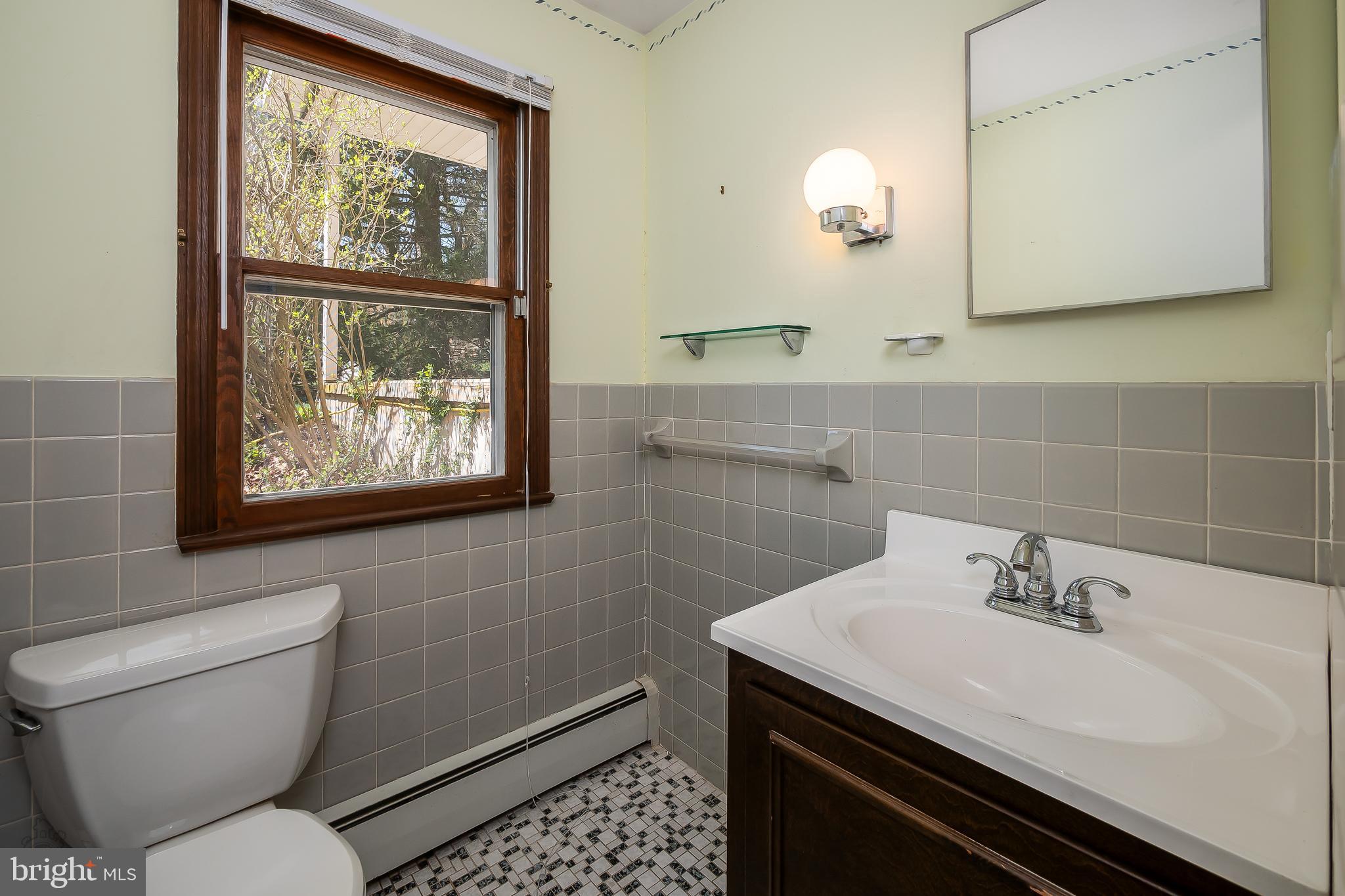 1868 Dartford Road Bethlehem, PA 18015 - Photo 30 of 35 Gallery Image 30