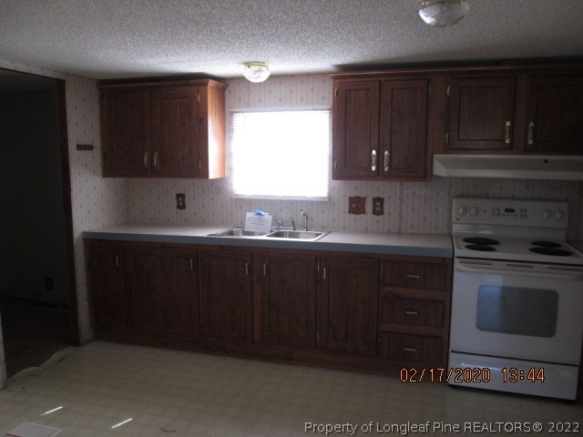 171 Linwood Road Fayetteville, NC 28306 - Photo 6 of 12 Gallery Image 6