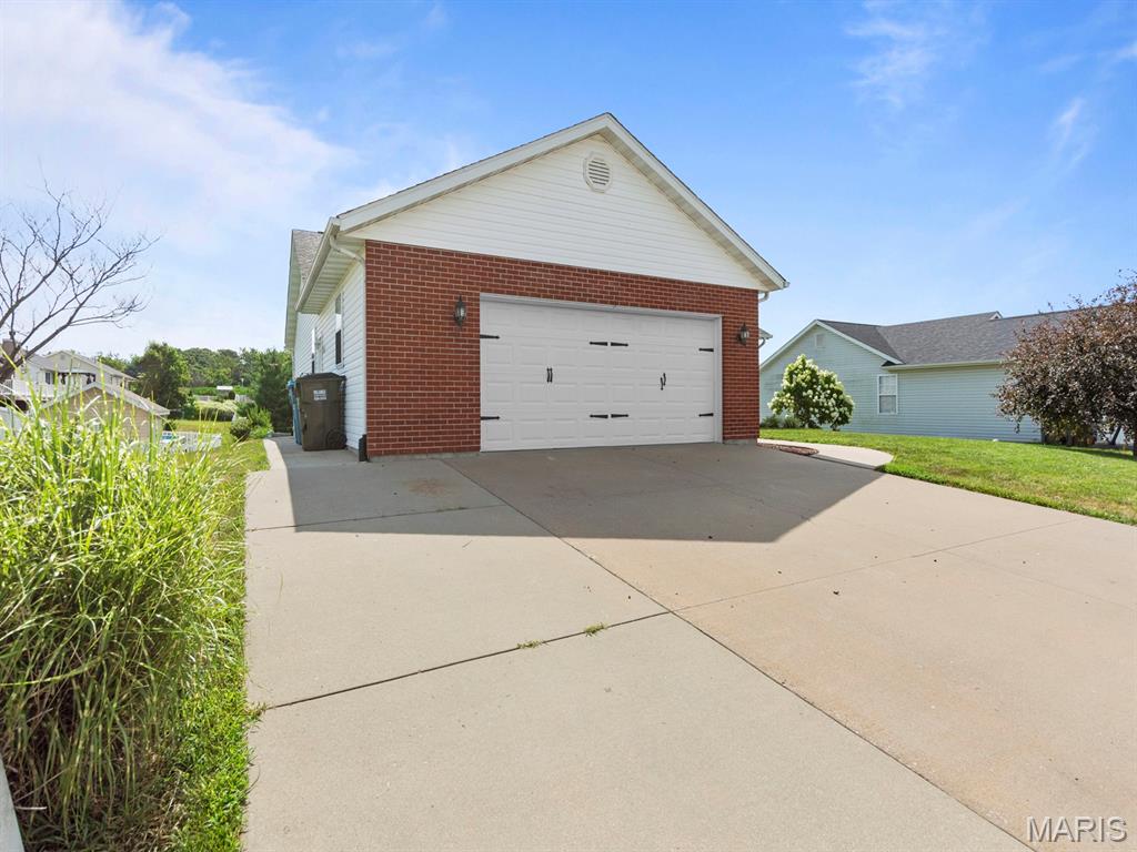 1108 Oakwood Lane Waterloo, IL 62298 - Photo 5 of 40