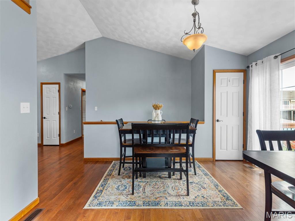 1108 Oakwood Lane Waterloo, IL 62298 - Photo 10 of 40