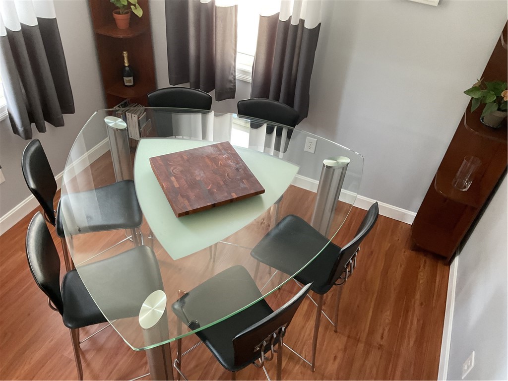 192 Knotty Oak Road Coventry, RI 02816 - Photo 11 of 26 Dining room right off the kitchen