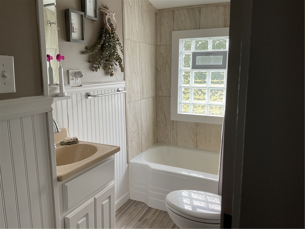192 Knotty Oak Road Coventry, RI 02816 - Photo 20 of 26 Beautiful window