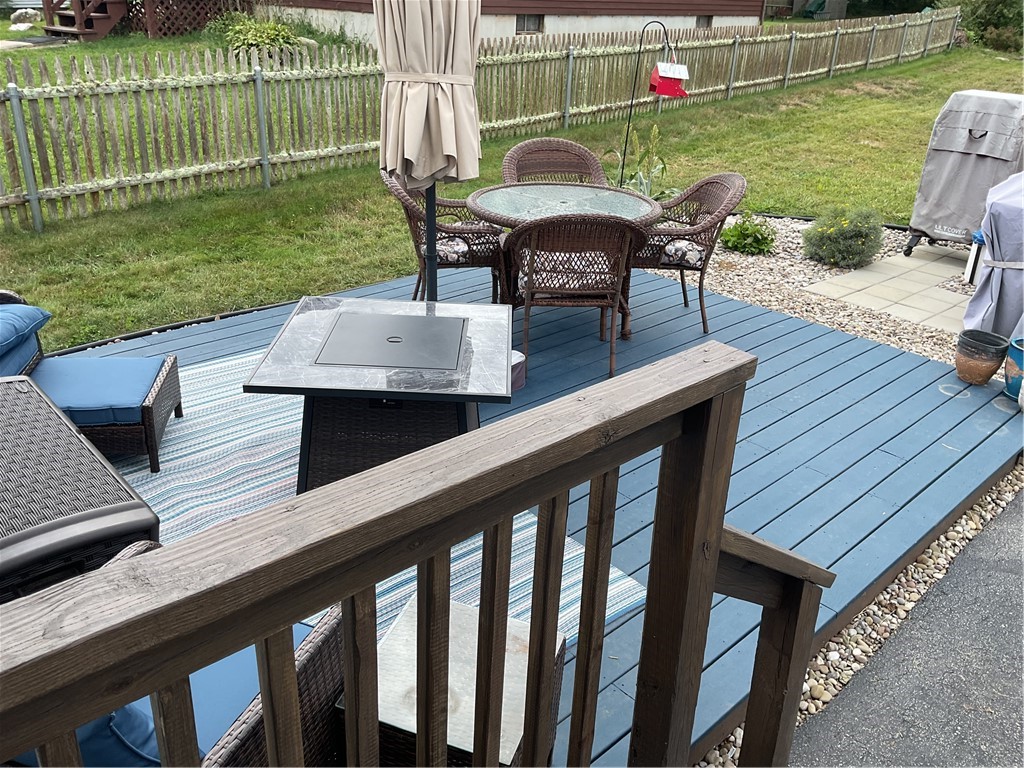 192 Knotty Oak Road Coventry, RI 02816 - Photo 4 of 26 Easy access from kitchen to deck