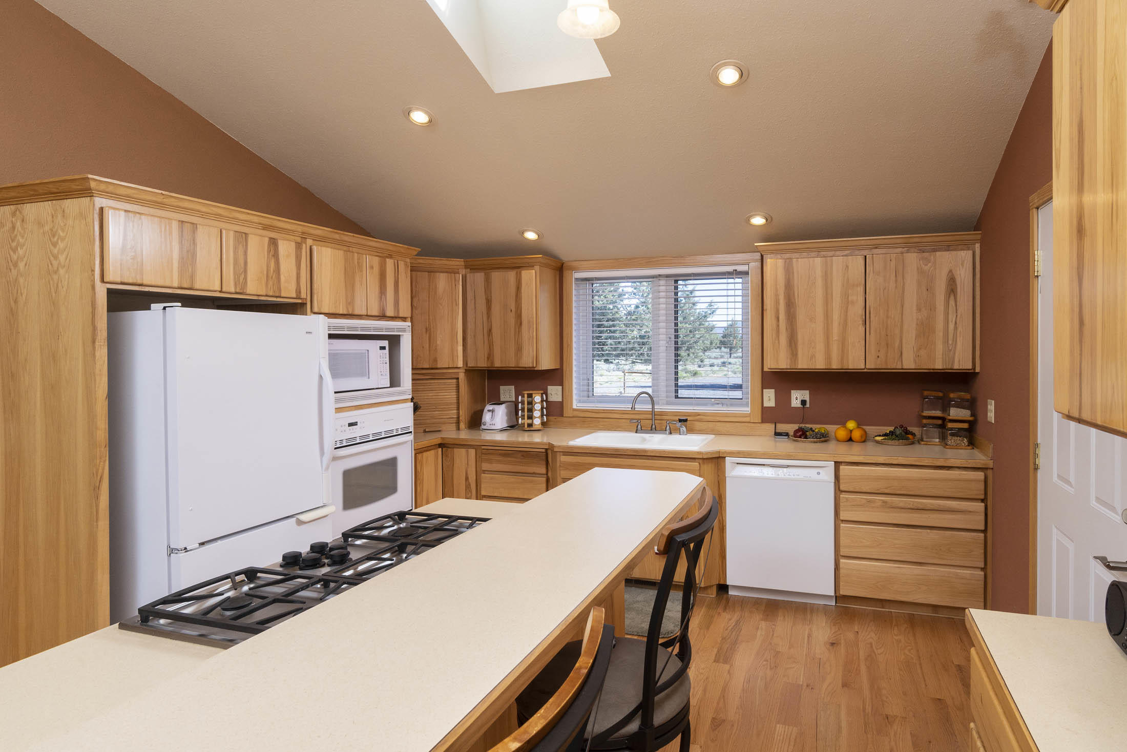 15662 Southwest Steelhead Road Terrebonne, OR 97760 - Photo 11 of 52 8