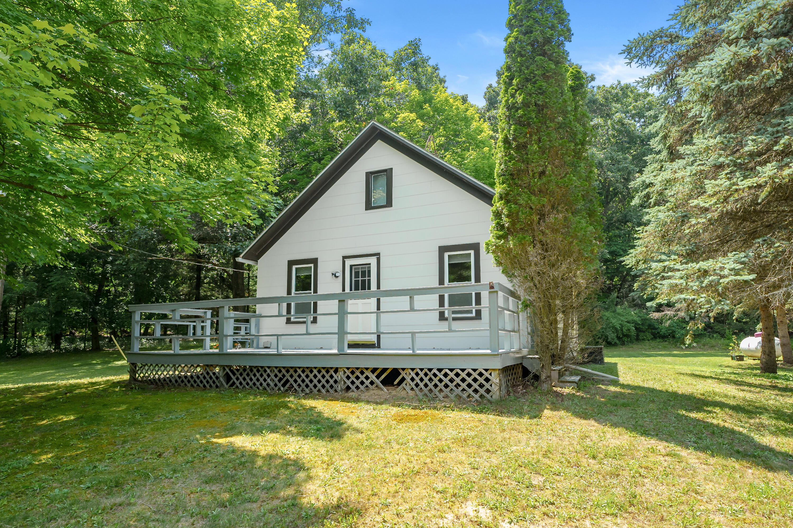 7615 North Sprinkle Road Kalamazoo, MI 49004 - Photo 1 of 37 EWR - Sprinkle Rd N 7615 Kalamazoo 49004