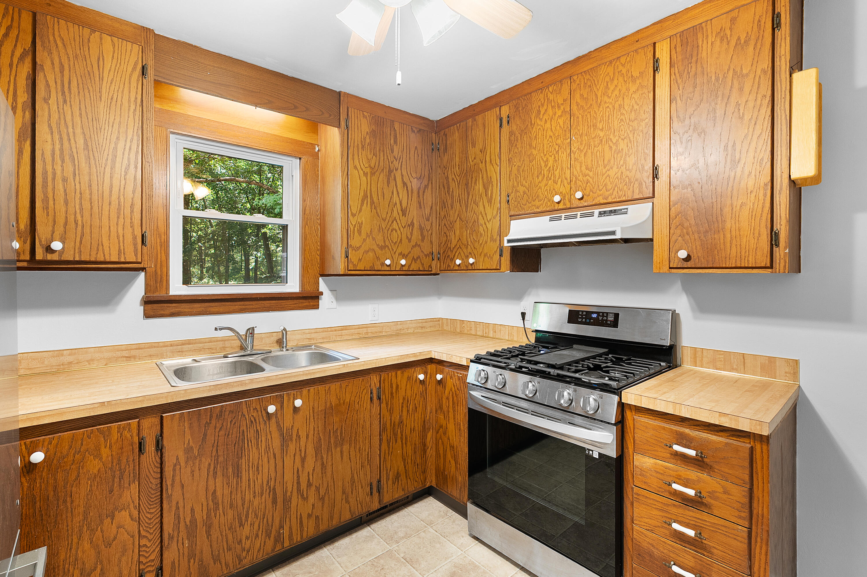7615 North Sprinkle Road Kalamazoo, MI 49004 - Photo 8 of 37 EWR - Sprinkle Rd N 7615 Kalamazoo 49004