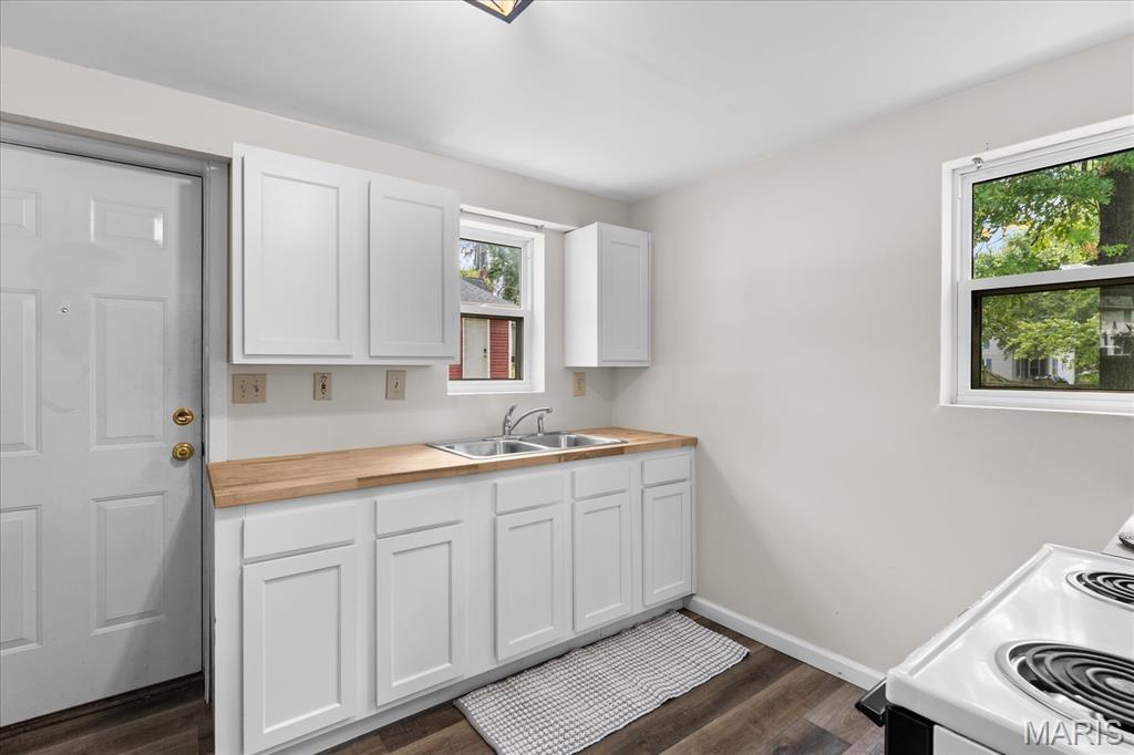 320 West 3rd Street O'Fallon, IL 62269 - Photo 2 of 28 Gallery Image 2