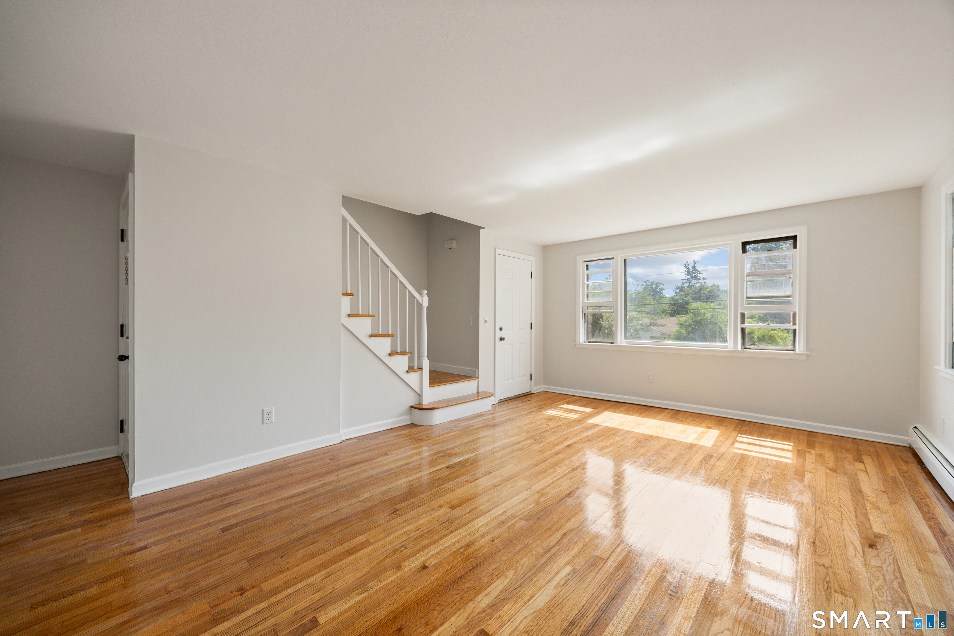 12 Lewis Road New Britain, CT 06053 - Photo 5 of 31