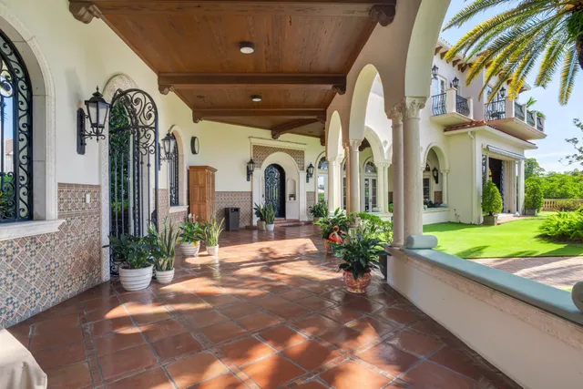 $29,500,000 | 799 Northeast 45th Road, Boca Raton, FL 33431