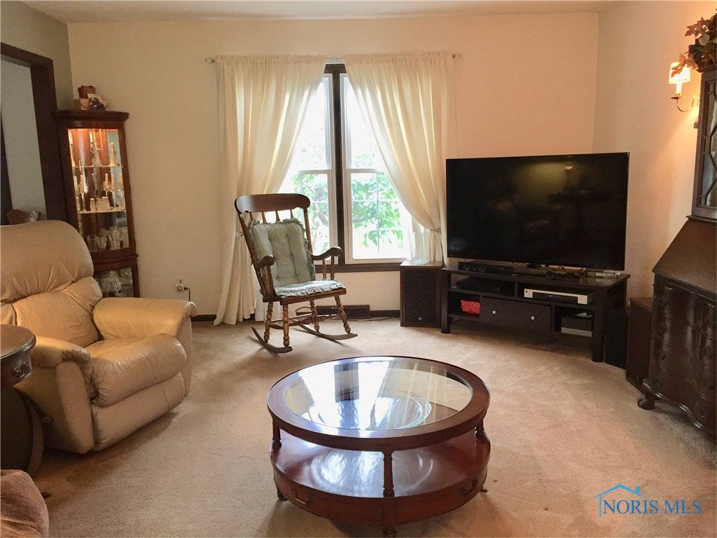 9759 Ramm Road Monclova, OH 43542 - Photo 7 of 36 Gallery Image 7