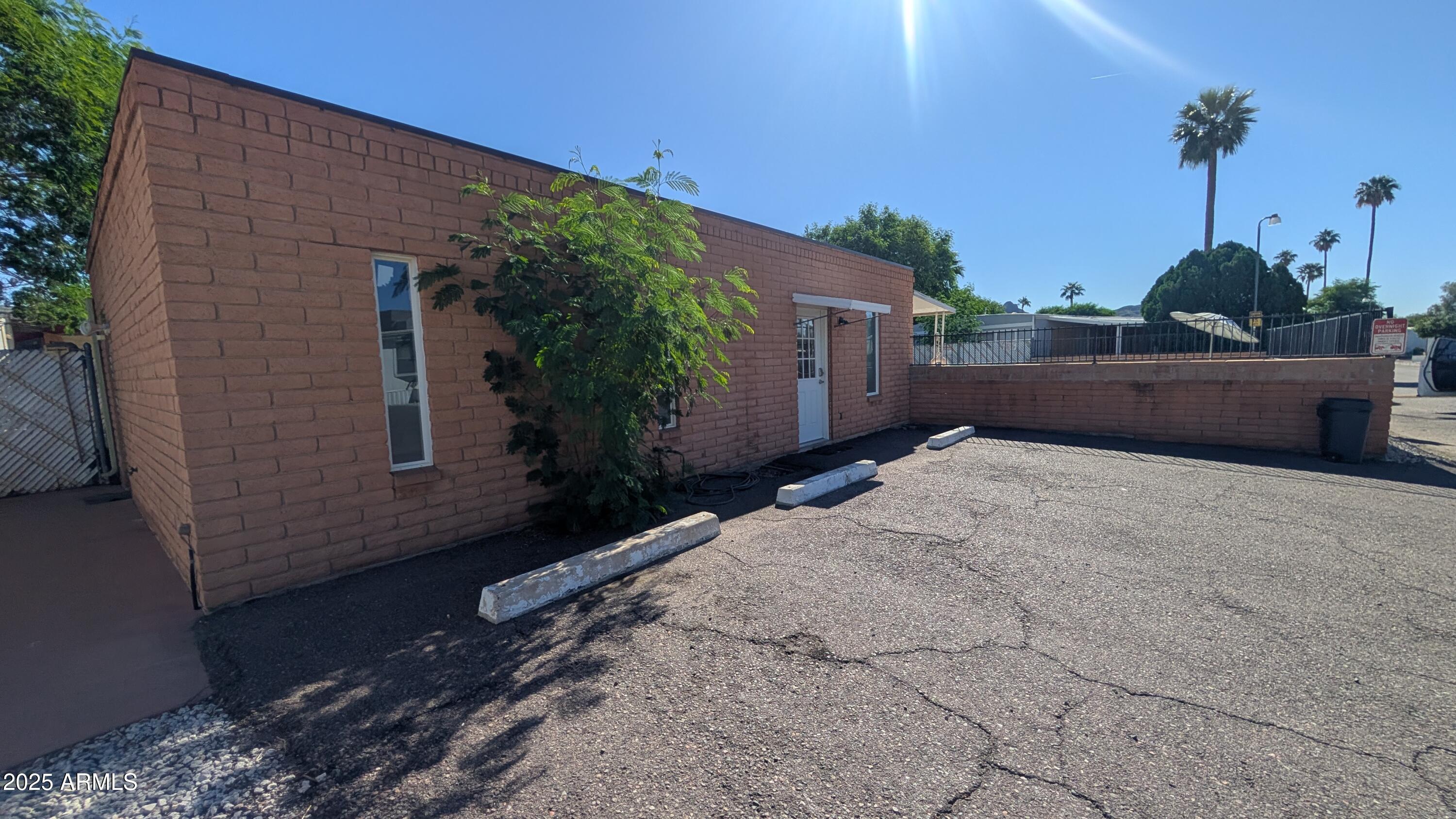 1250 East Bell Road, Unit 23 Phoenix, AZ 85022 - Photo 23 of 26 a view of a backyard