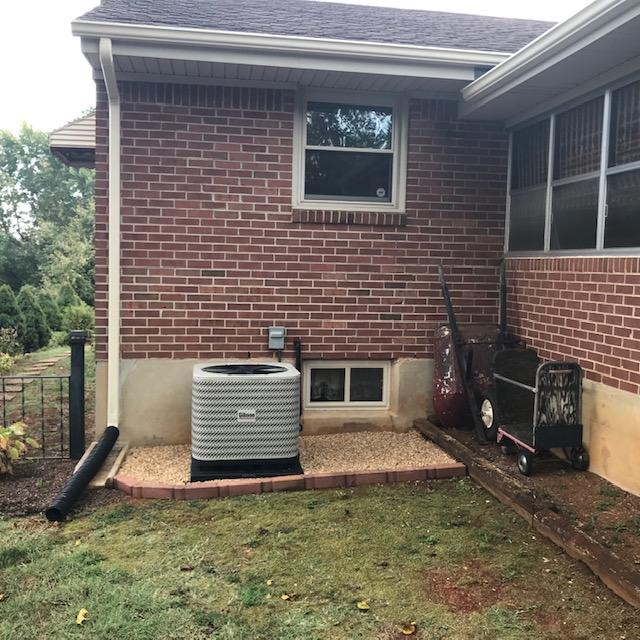 318 Frontier Road Northeast Roanoke, VA 24012 - Photo 26 of 96 26