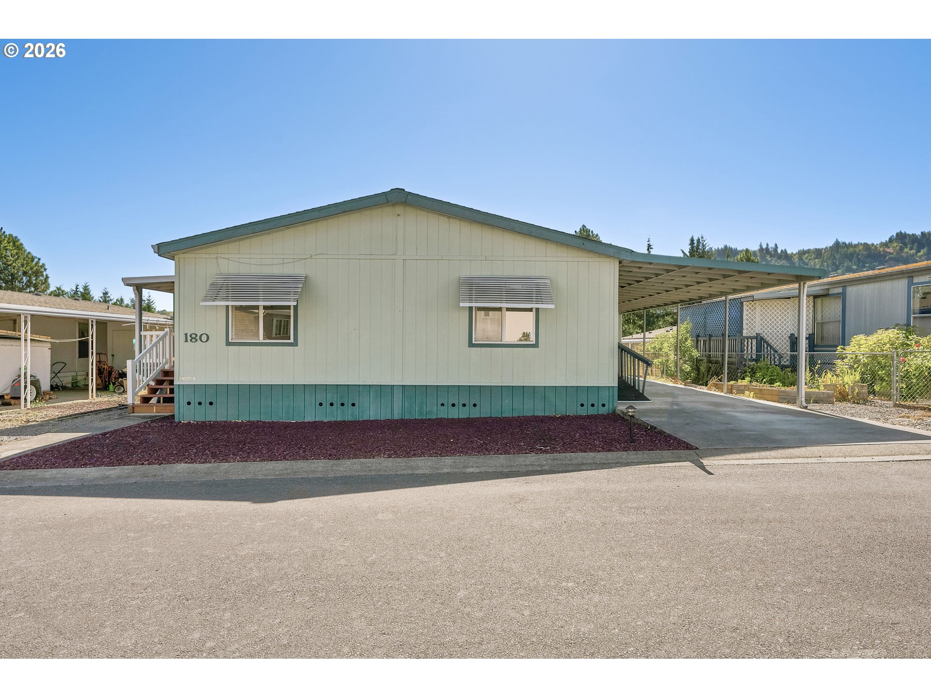 180 Twin Oaks Loop Winston, OR 97496 - Photo 2 of 43