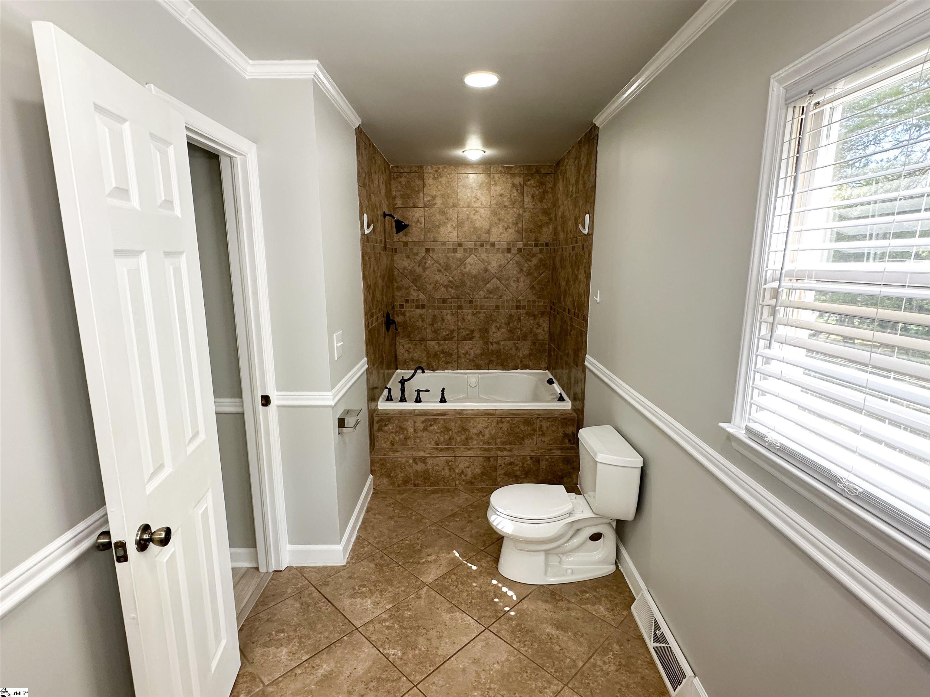 208 Boydton Road Boiling Springs, SC 29316 - Photo 11 of 23