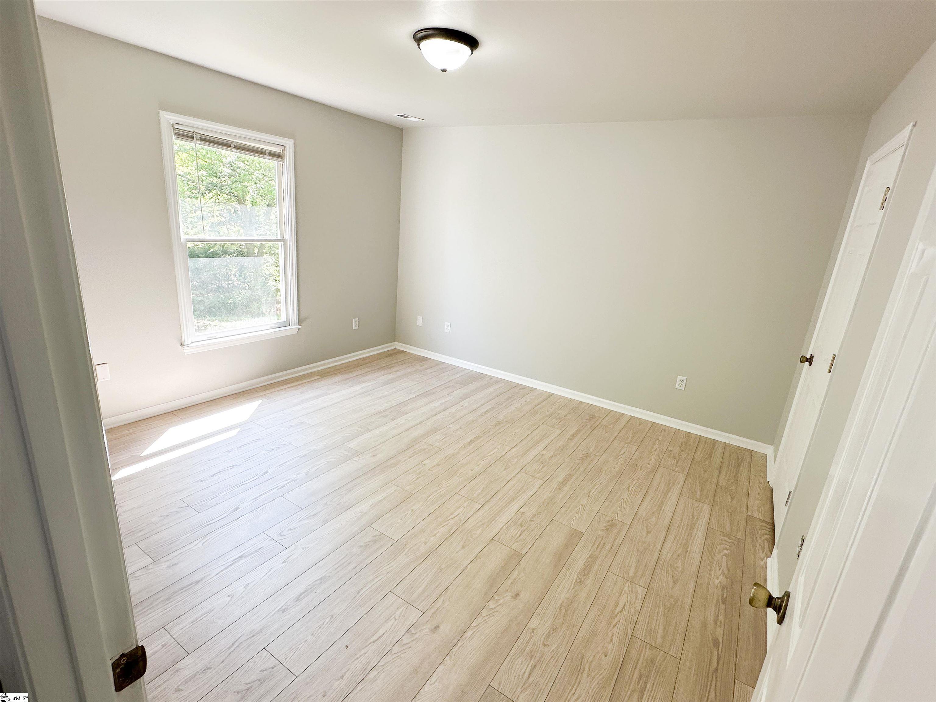 208 Boydton Road Boiling Springs, SC 29316 - Photo 13 of 23