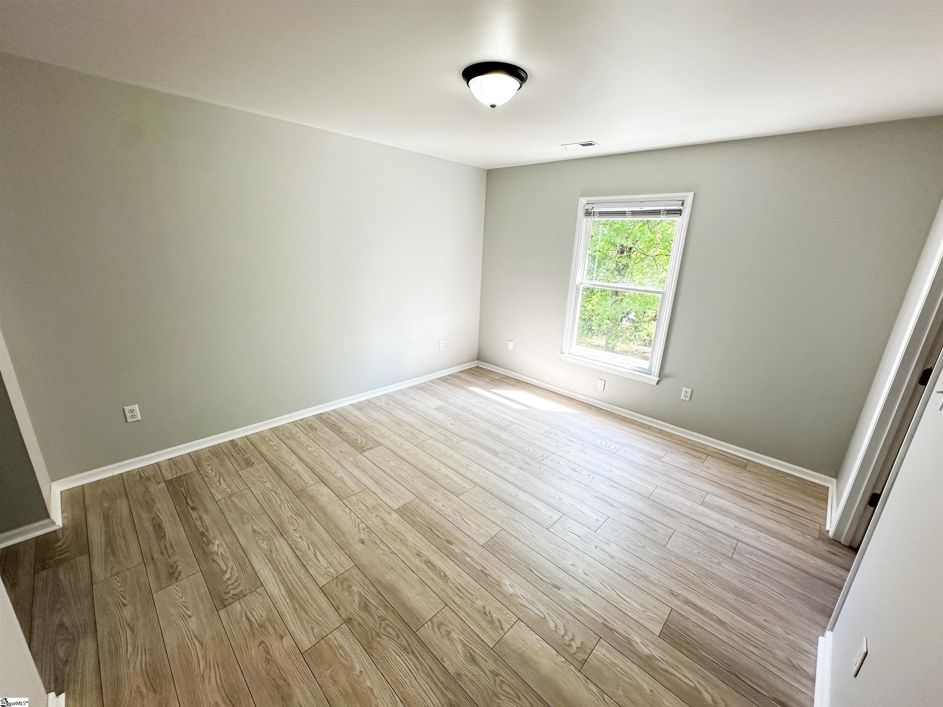 208 Boydton Road Boiling Springs, SC 29316 - Photo 17 of 23