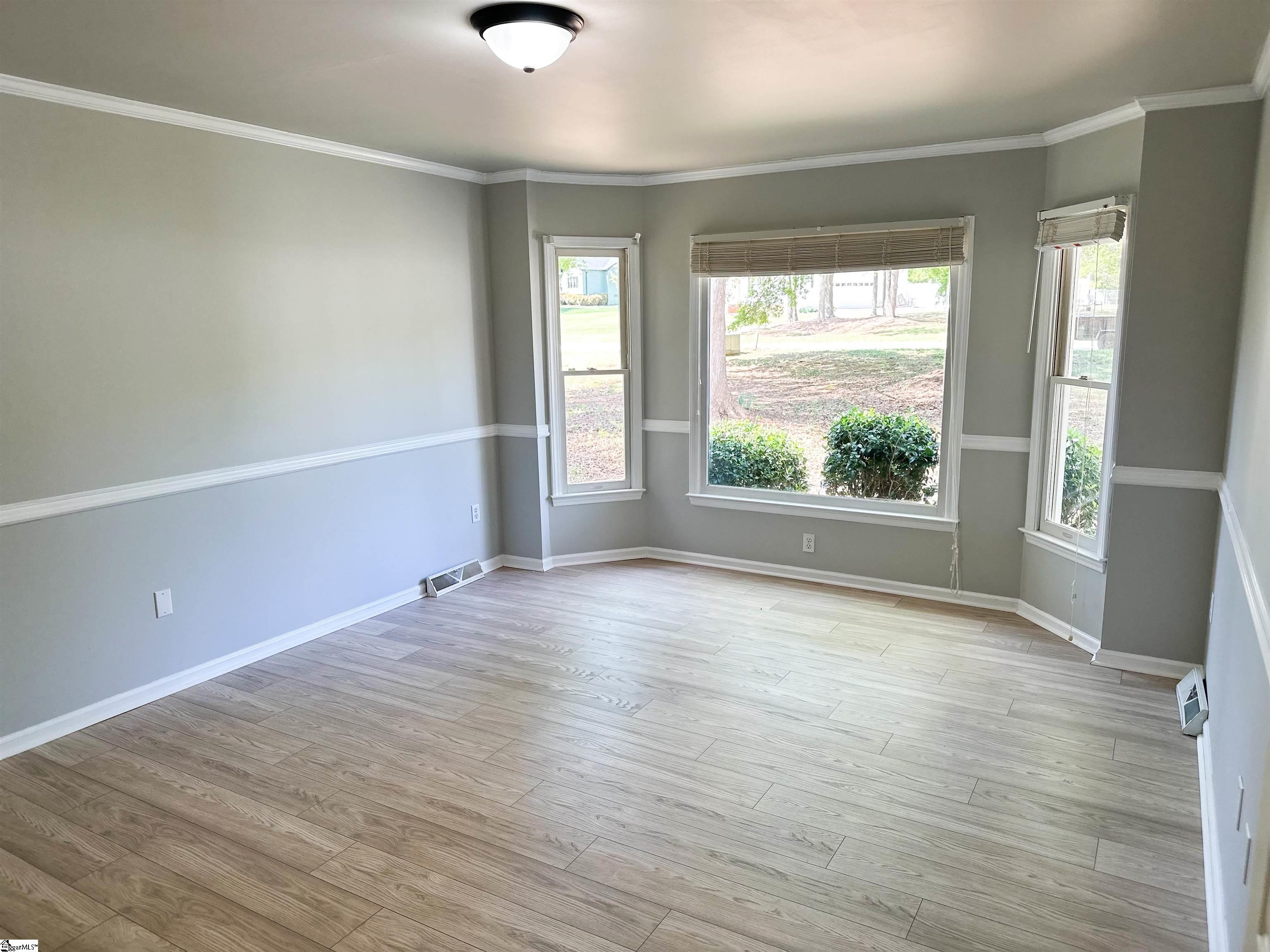 208 Boydton Road Boiling Springs, SC 29316 - Photo 7 of 23