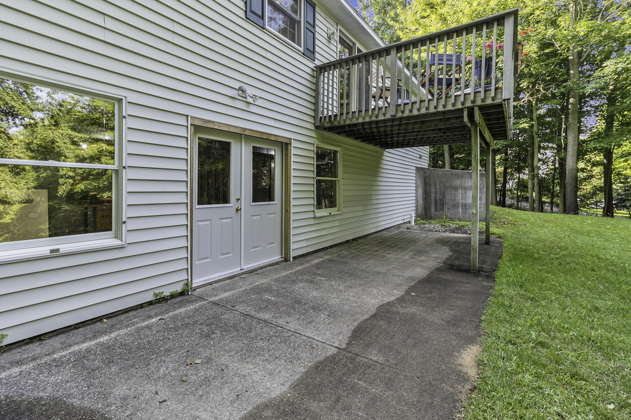 3803 Hilltop Road Onekama, MI 49675 - Photo 51 of 60 044_625a9411
