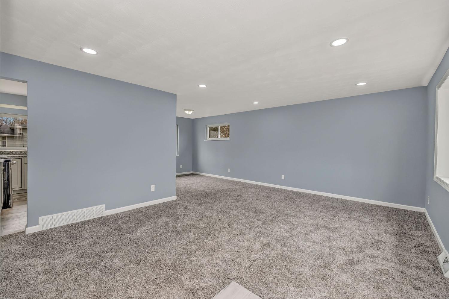 615 Waycross Road Forest Park, OH 45240 - Photo 6 of 37