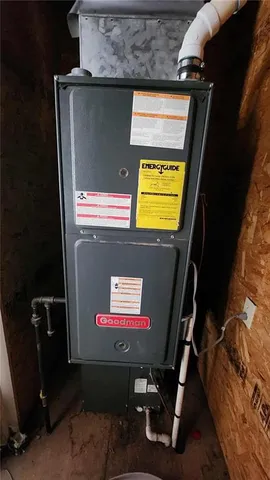 $195,000 | 110 Williams Street, Girard, KS 66743