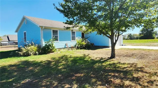 $195,000 | 110 Williams Street, Girard, KS 66743