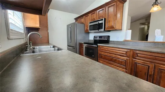 $195,000 | 110 Williams Street, Girard, KS 66743