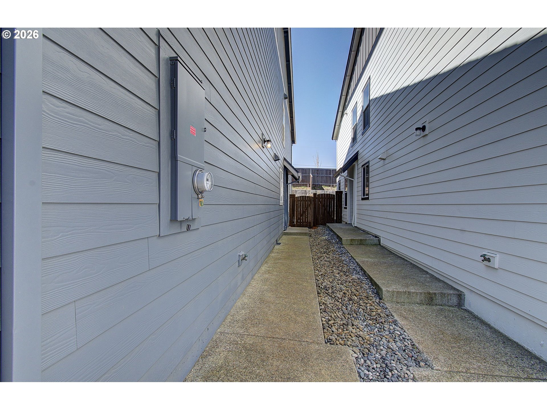 17402 Northwest 10th Place Ridgefield, WA 98642 - Photo 5 of 36 a view of entryway with wooden floor