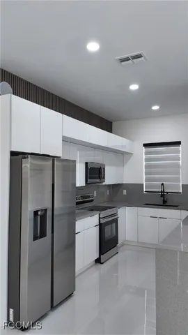 $2,500 | 1414 Jefferson Avenue, Lehigh Acres, FL 33972