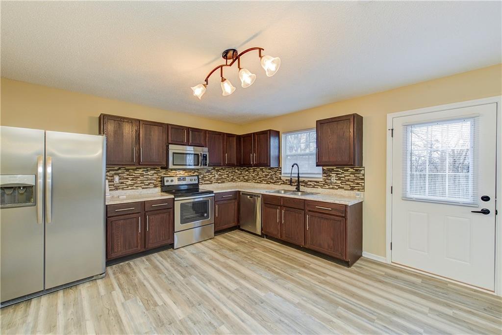 6940 Merritt Ridge Way Avon, IN 46123 - Photo 14 of 47