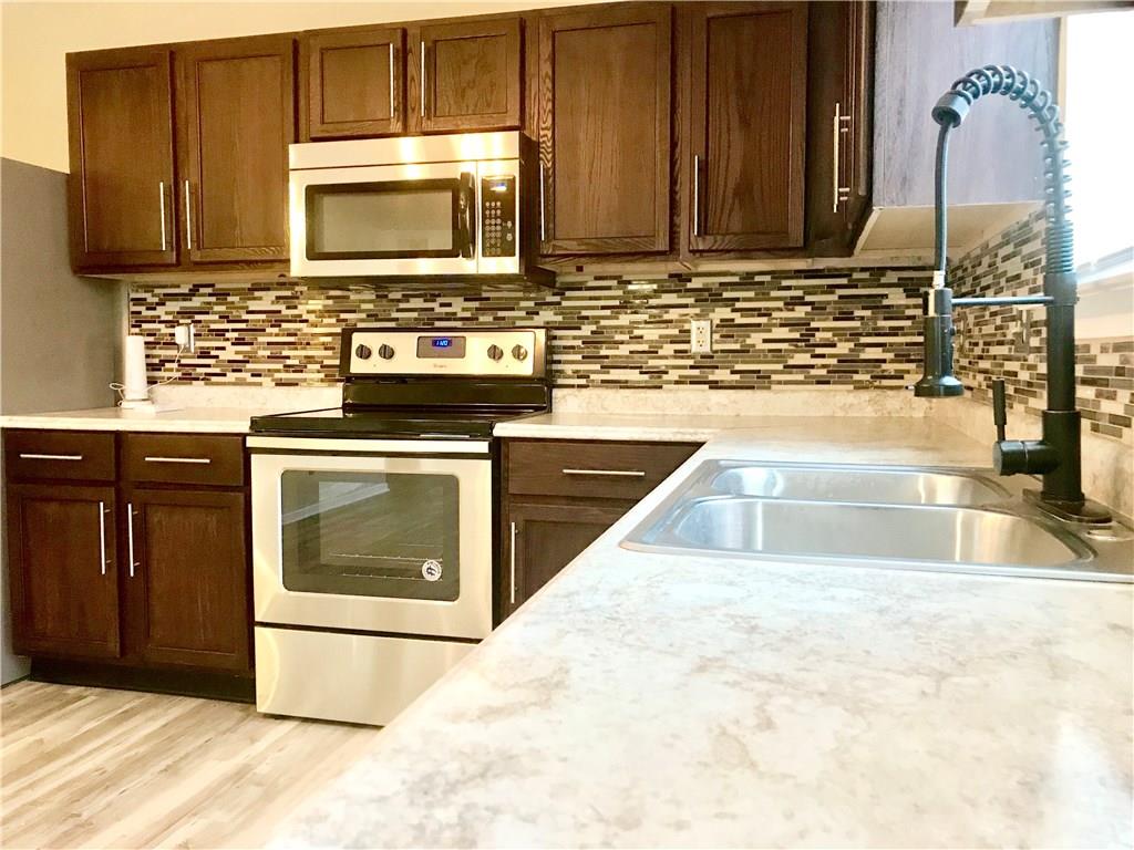 6940 Merritt Ridge Way Avon, IN 46123 - Photo 10 of 47