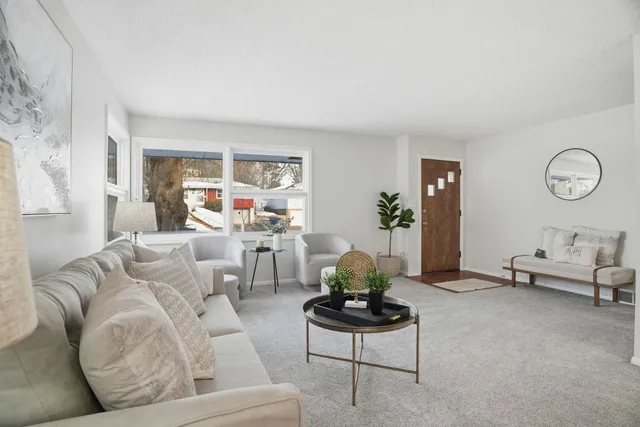 $269,900 | 1538 Wilson Avenue, St. Paul, MN 55106