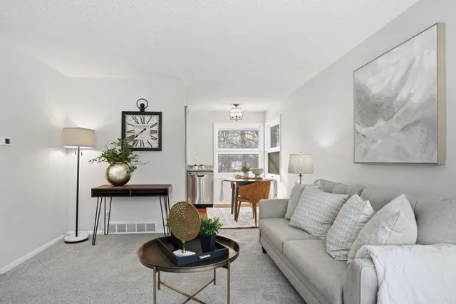 $269,900 | 1538 Wilson Avenue, St. Paul, MN 55106