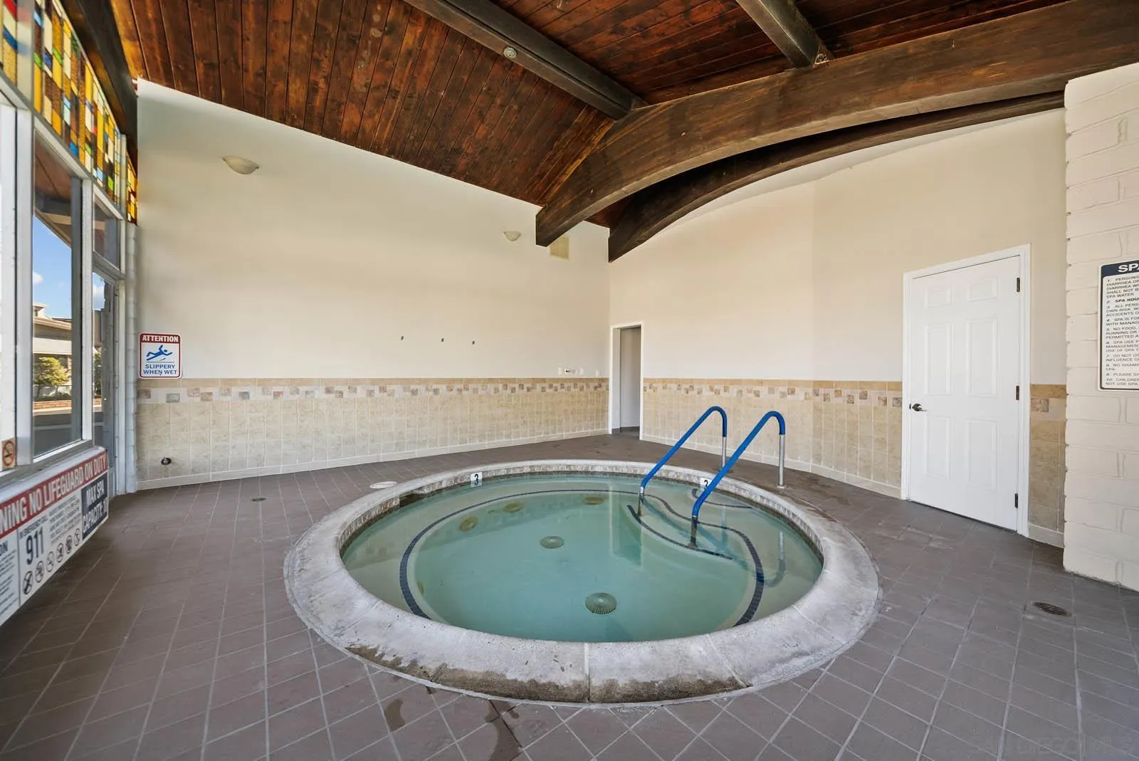 9500 Harritt Road, Unit 198 Lakeside, CA 92040 - Photo 43 of 48 a view of a small space