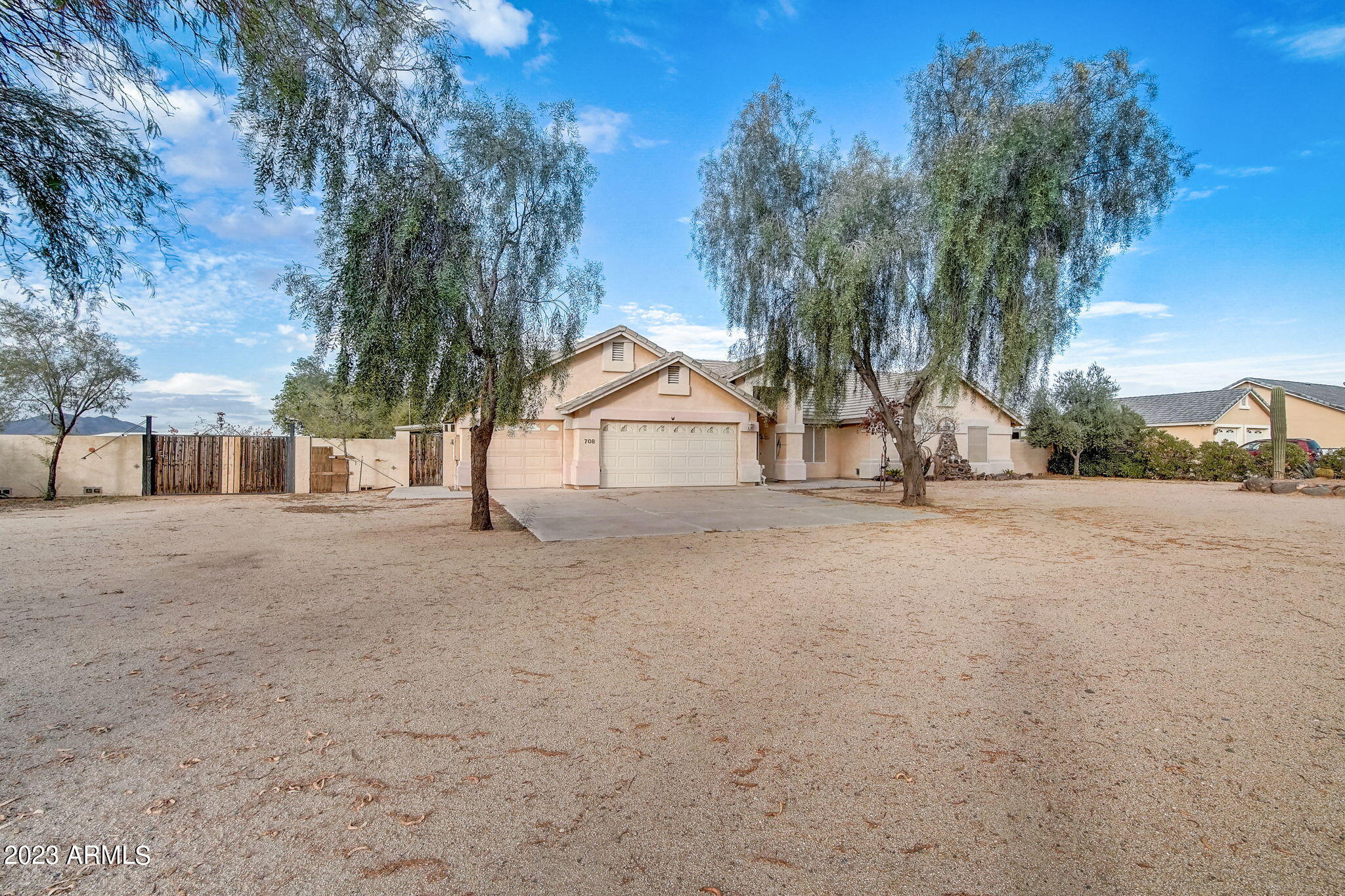 708 East Cloud Road Phoenix, AZ 85086 - Photo 32 of 32 1-web-or-mls-E Cloud Rd-001