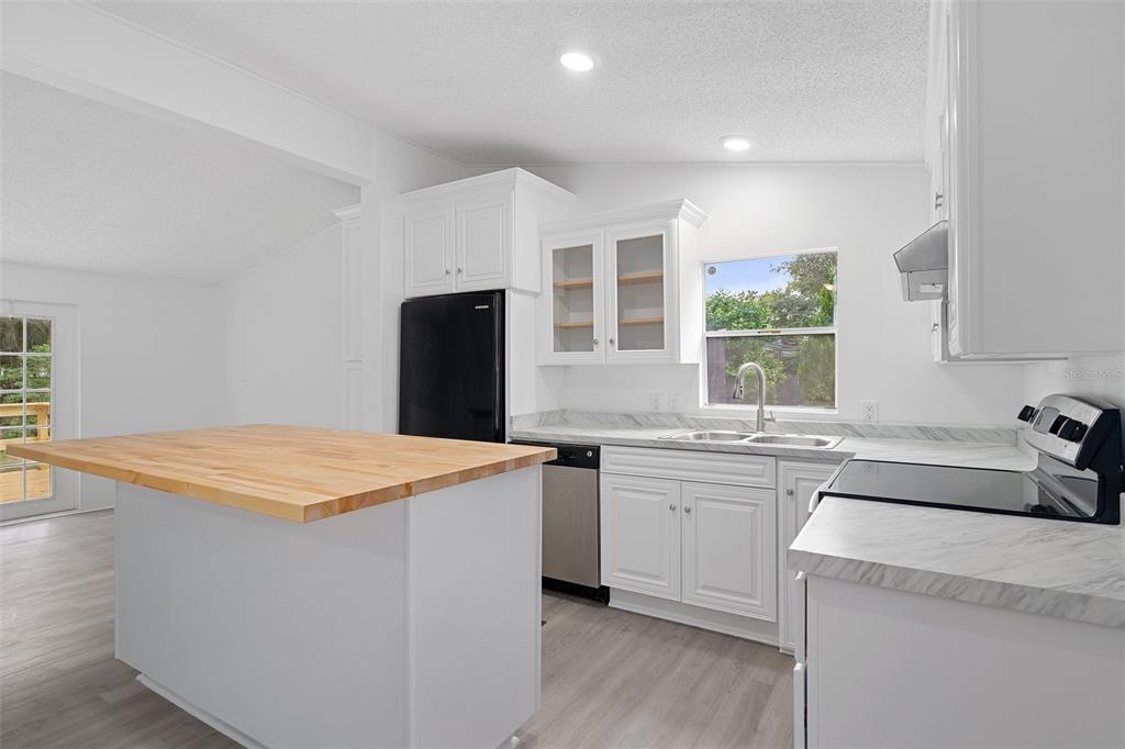 7085 Toucan Trail Spring Hill, FL 34606 - Photo 10 of 32