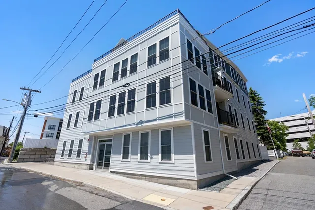 $3,500 | 71 Willow Court, Unit 5, Boston, MA 02125