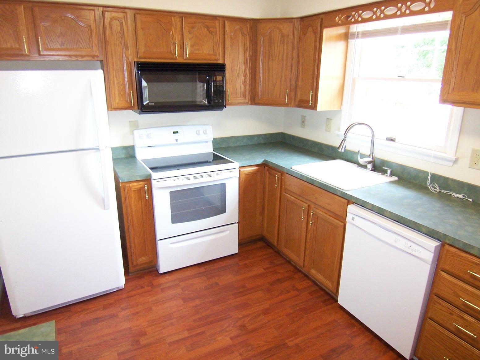 201 Farm Road Aberdeen, MD 21001 - Photo 5 of 17 Kitchen