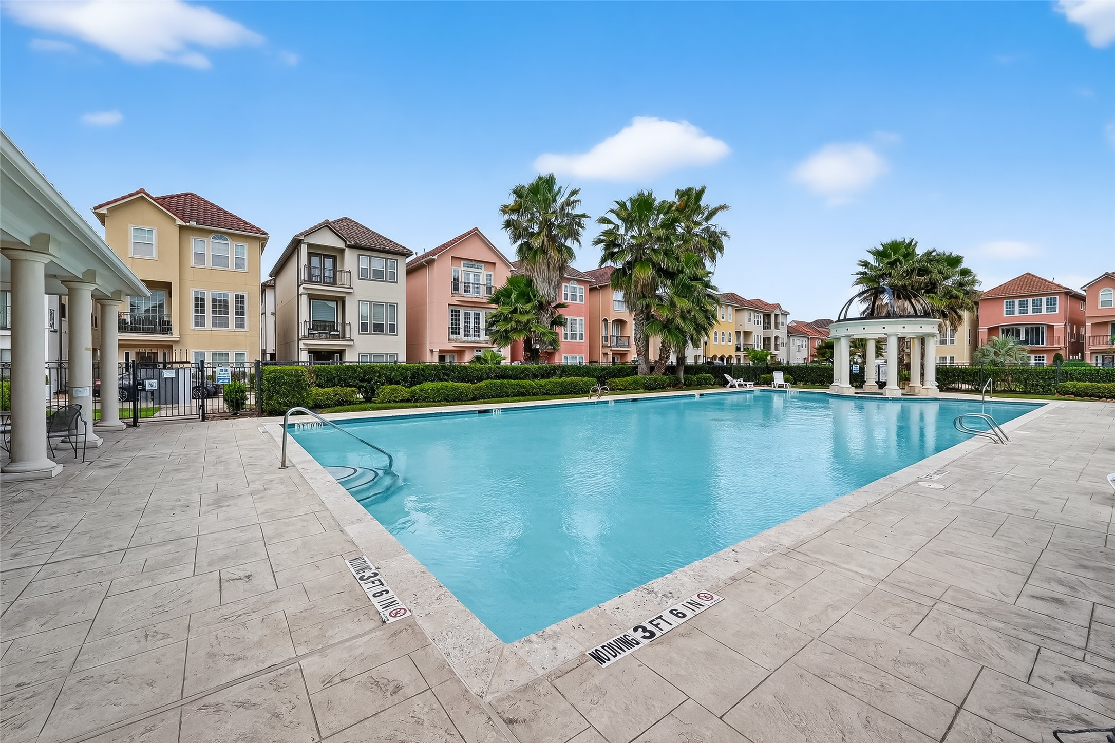 5919 Turtle Beach Lane Houston, TX 77036 - Photo 3 of 47
