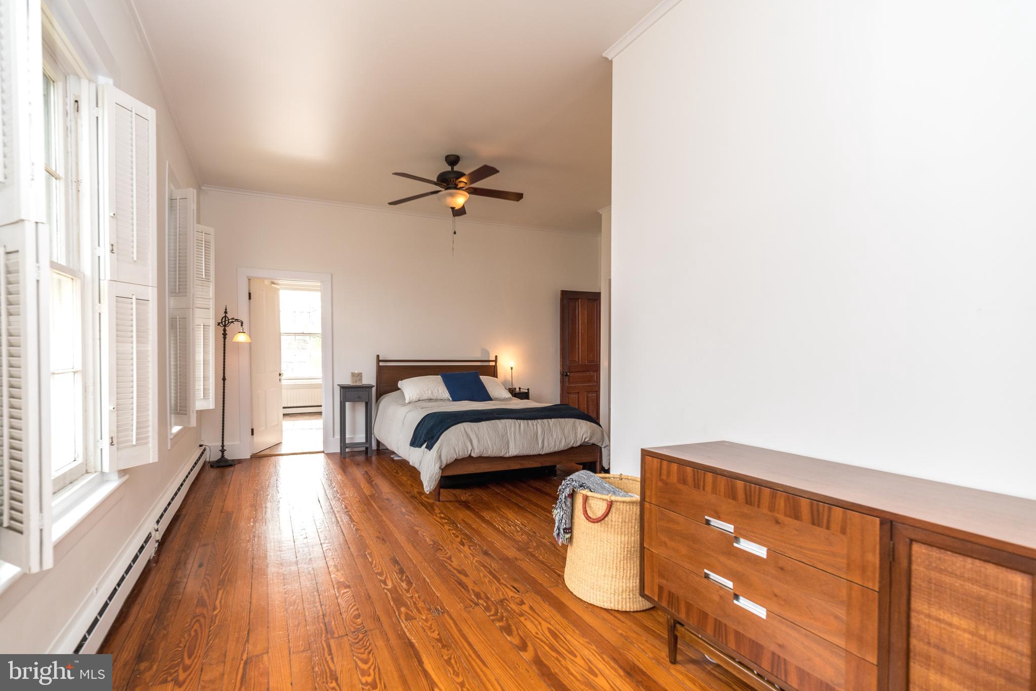 114 Headquarters Road Erwinna, PA 18920 - Photo 27 of 39 Principal bedroom