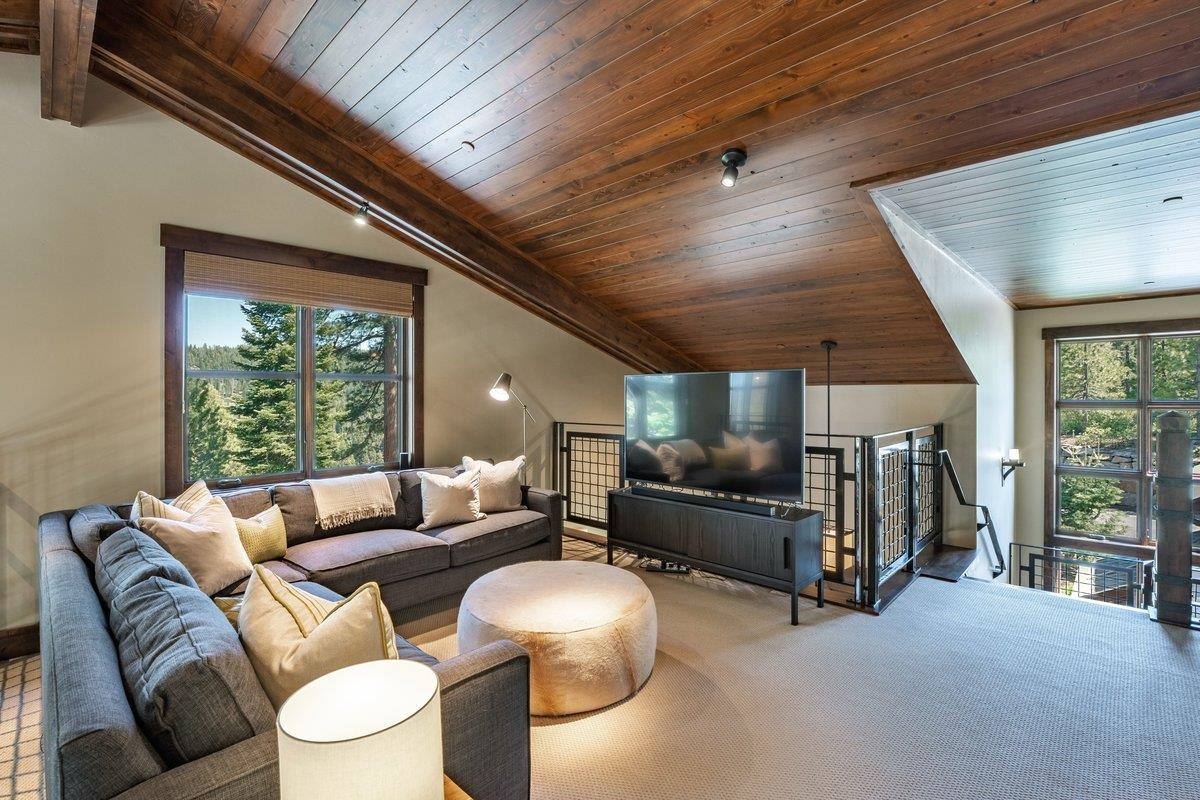 14061 Trailside Loop Truckee, CA 96161 - Photo 18 of 28