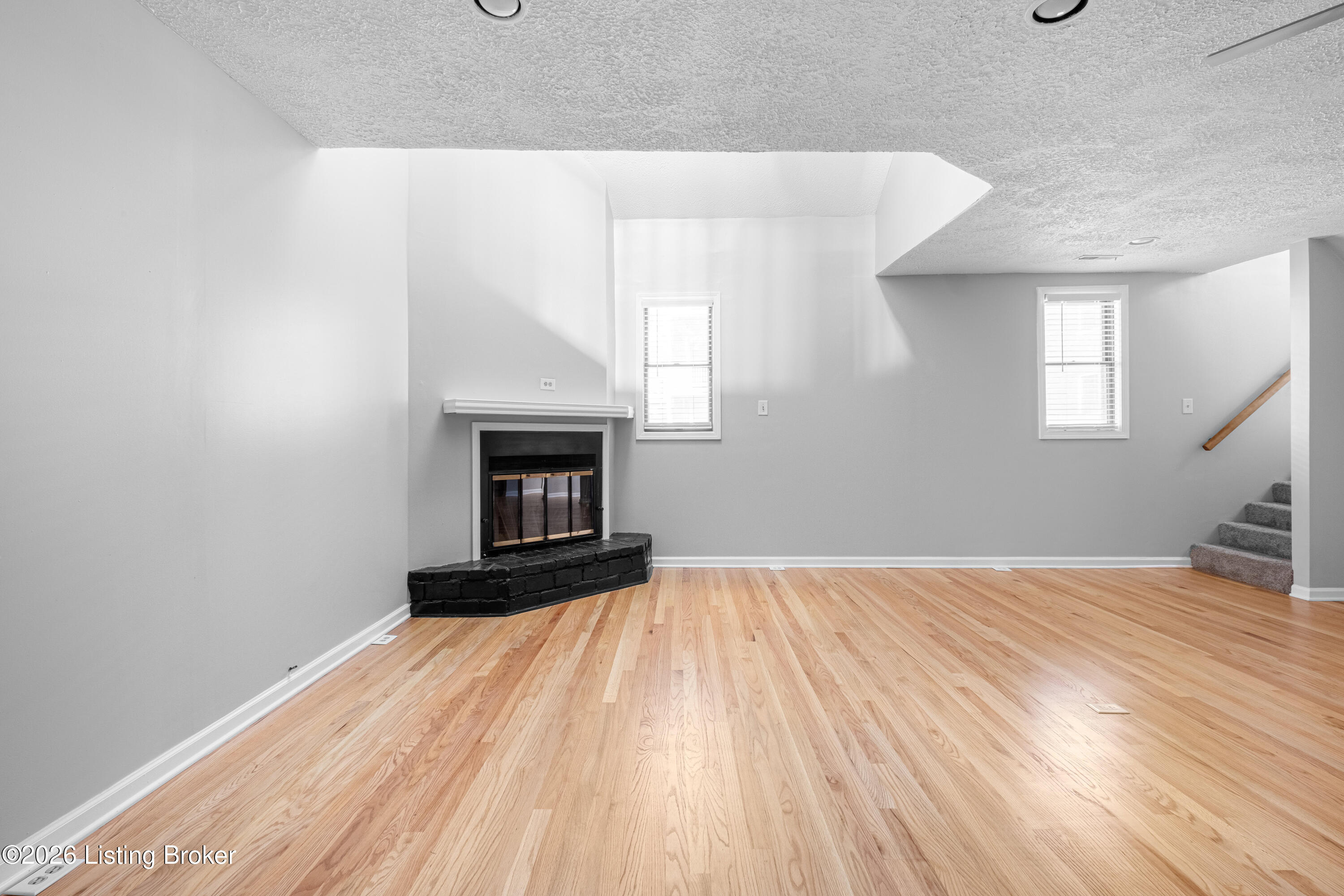 1128 Cherokee Road, Unit 1A Louisville, KY 40204 - Photo 14 of 30 Living Room