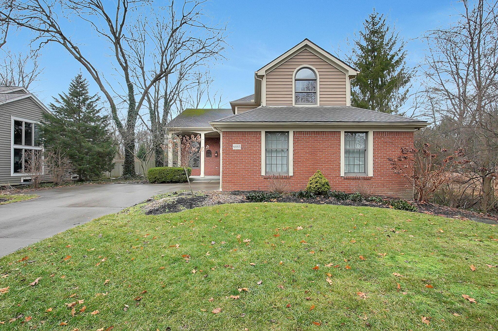 6885 Ravine Circle Columbus, OH 43085 - Photo 2 of 34 Exterior View
